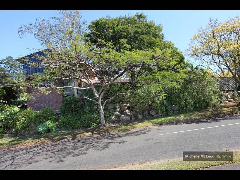 19 Morningview Street, Chapel Hill QLD 4069