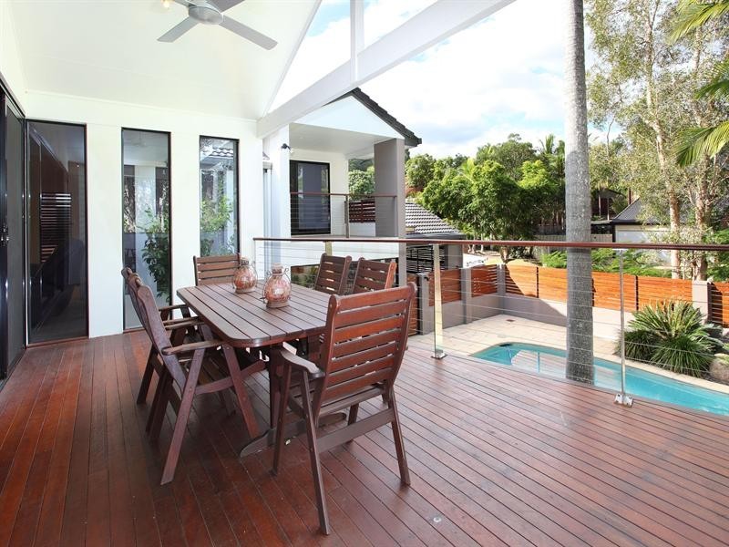 8 Minno Street, Chapel Hill QLD 4069