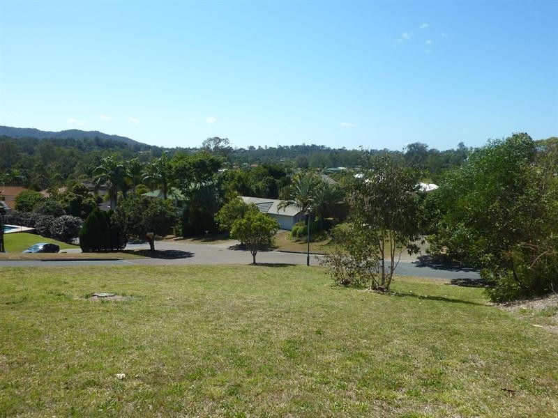 77 Boyd Terrace, Brookfield QLD 4069