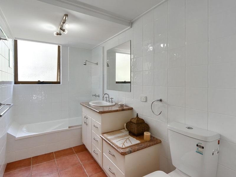 5/9 Land Street, Toowong QLD 4066