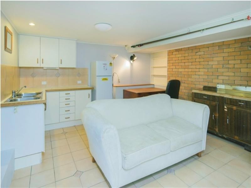 186 Jerrang Street, Indooroopilly QLD 4068