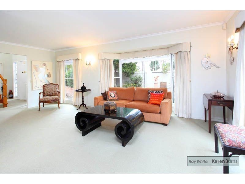 82 Kenmore Road, Kenmore QLD 4069