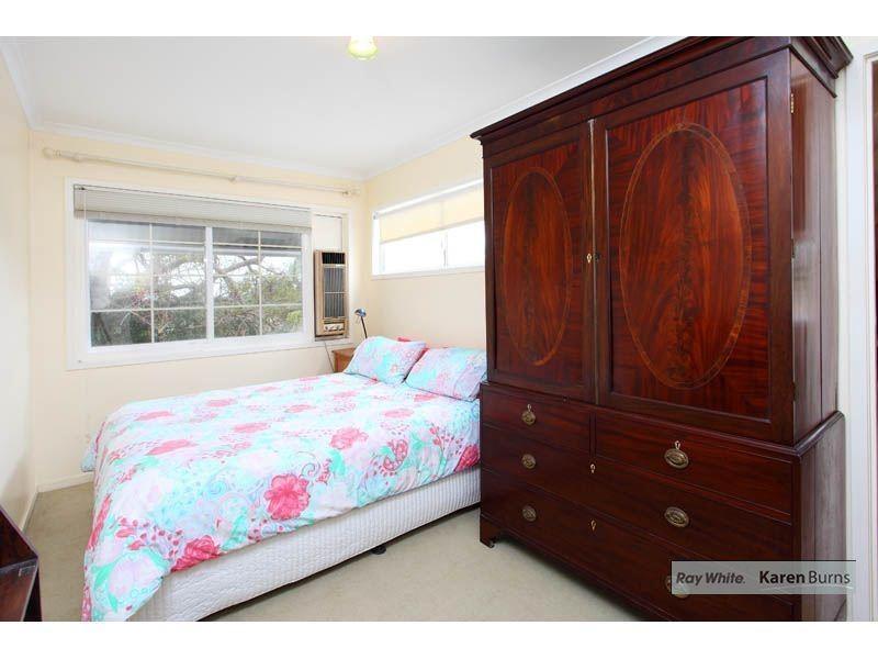 82 Kenmore Road, Kenmore QLD 4069