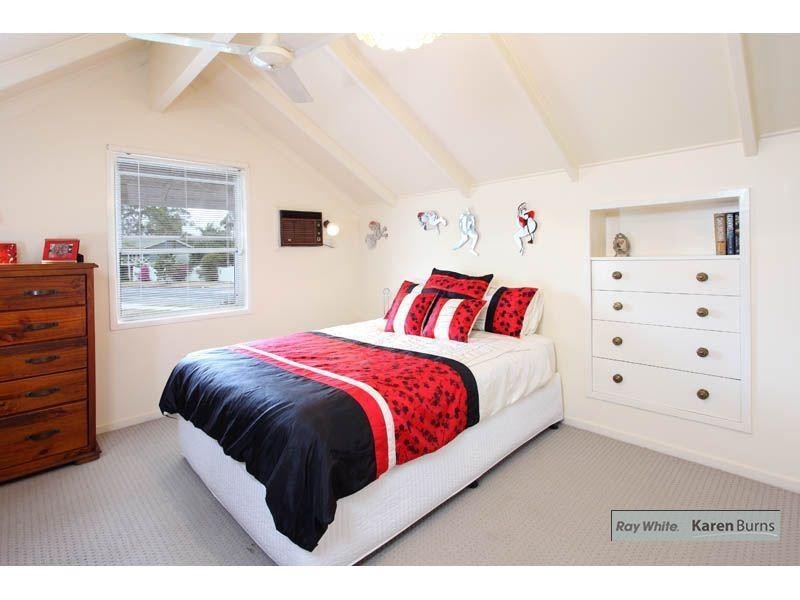 82 Kenmore Road, Kenmore QLD 4069