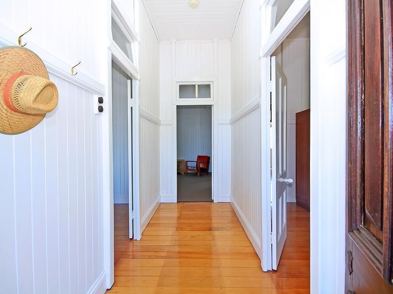 21 Rokeby Terrace, Taringa QLD 4068