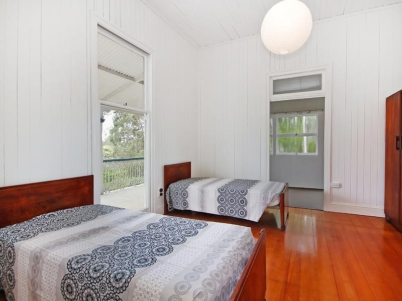 21 Rokeby Terrace, Taringa QLD 4068