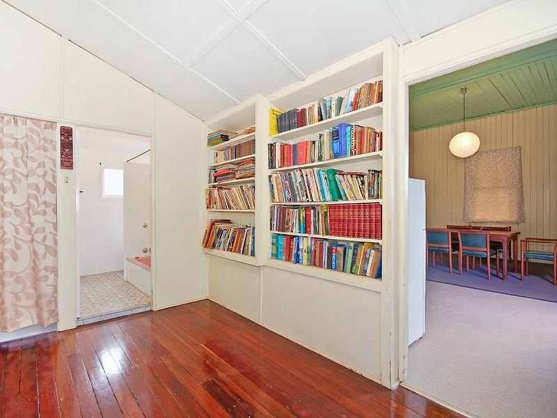 21 Rokeby Terrace, Taringa QLD 4068