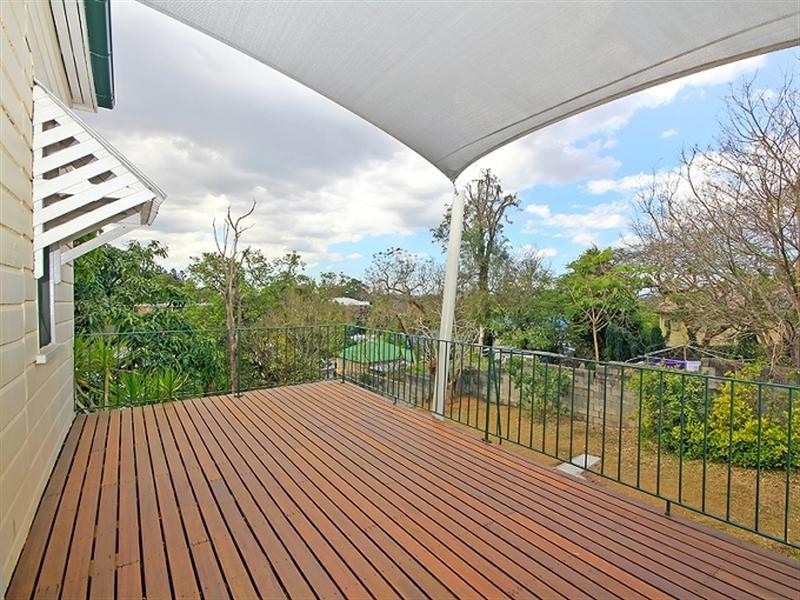 21 Rokeby Terrace, Taringa QLD 4068