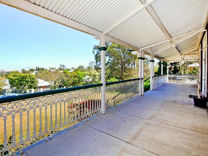 21 Rokeby Terrace, Taringa QLD 4068