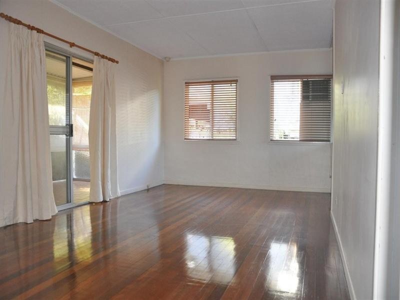 13 Fleetway Street, Morningside QLD 4170