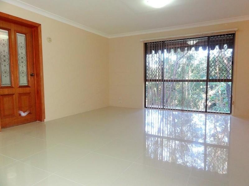 7 Jocelyn Street, Chapel Hill QLD 4069