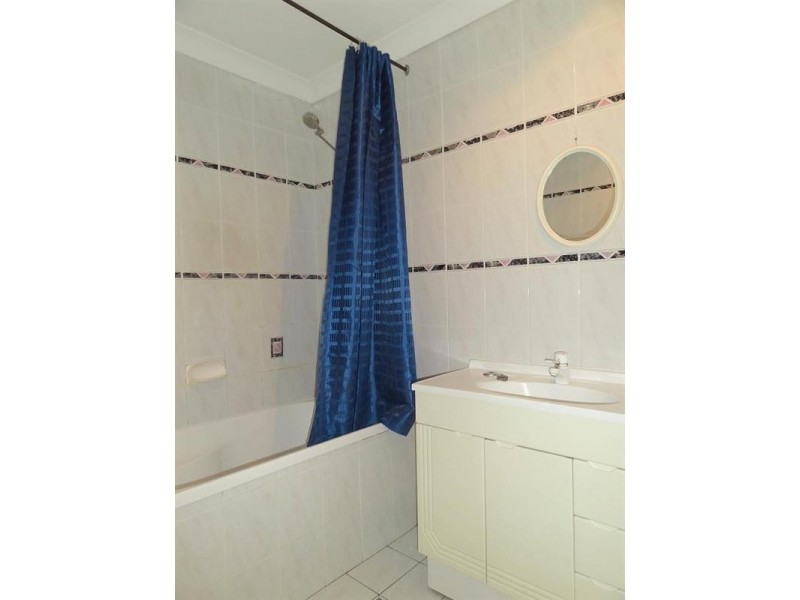 7 Jocelyn Street, Chapel Hill QLD 4069