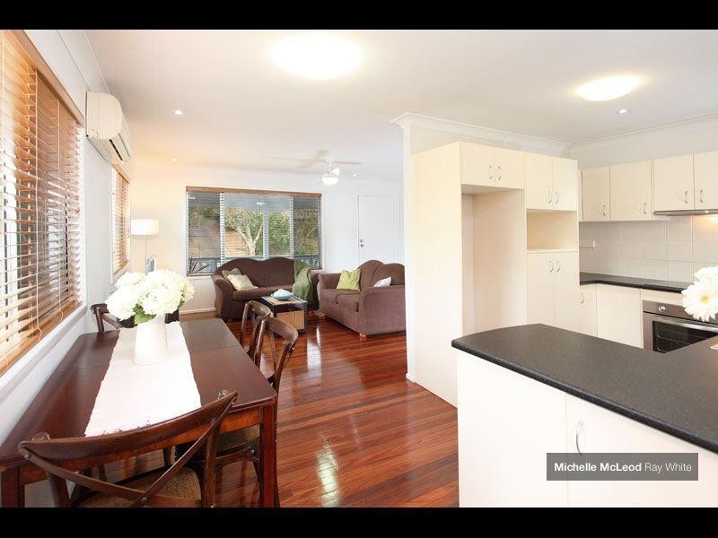 40 Cassandra Street, Chapel Hill QLD 4069