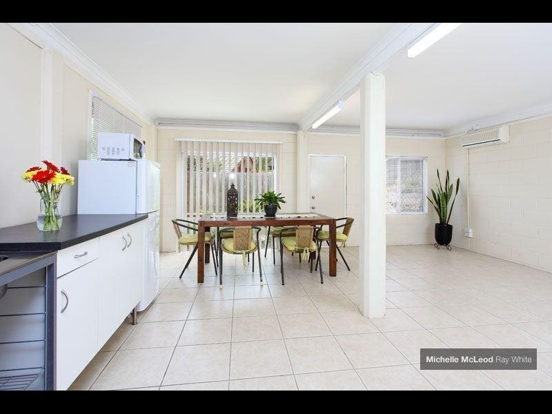 40 Cassandra Street, Chapel Hill QLD 4069