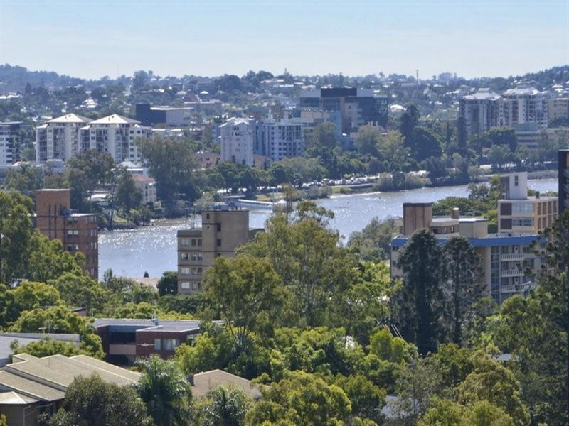 7/24 Carmody Road, St Lucia QLD 4067