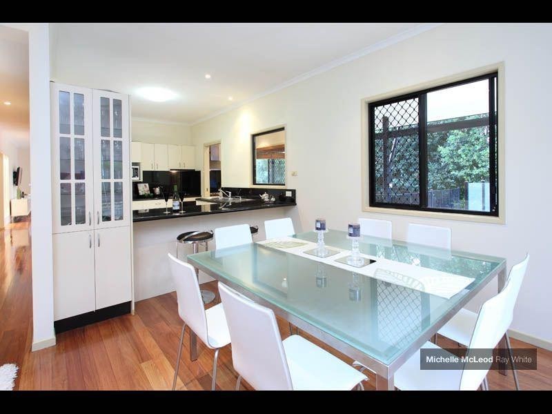 21 Regency Place, Kenmore Hills QLD 4069