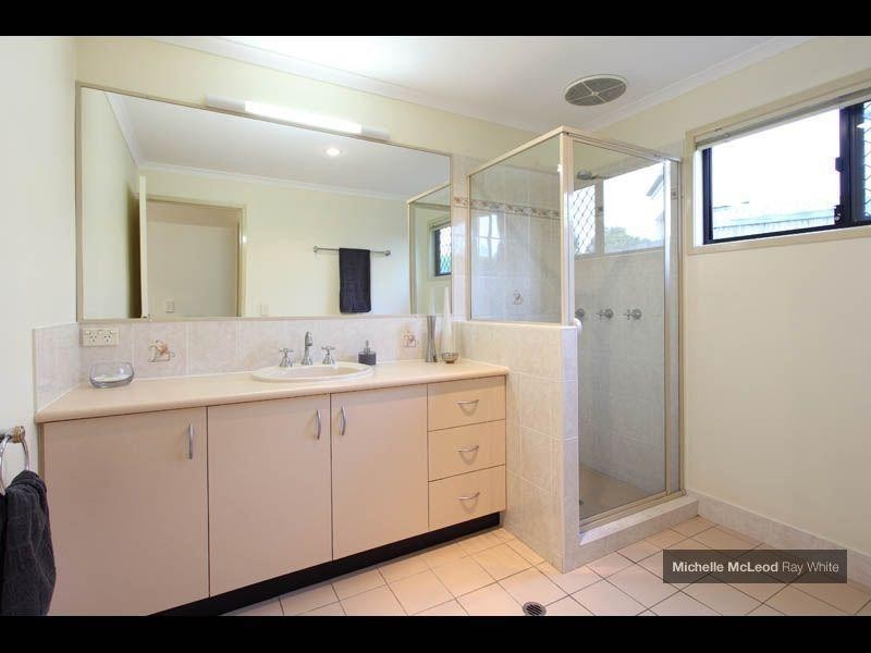 21 Regency Place, Kenmore Hills QLD 4069