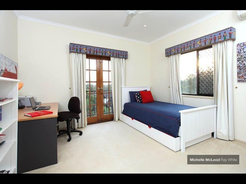 21 Regency Place, Kenmore Hills QLD 4069