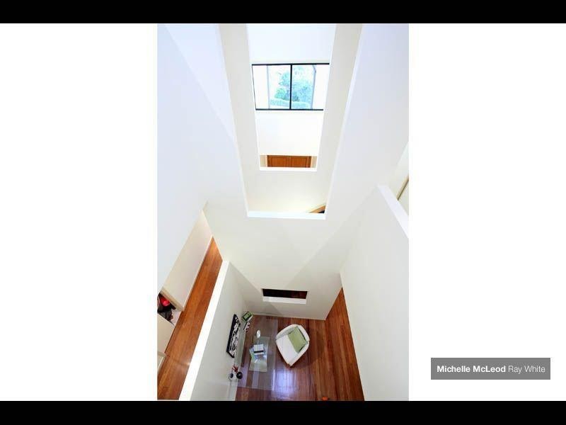 21 Regency Place, Kenmore Hills QLD 4069