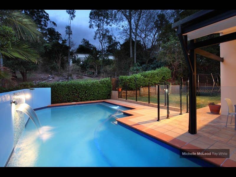 21 Regency Place, Kenmore Hills QLD 4069