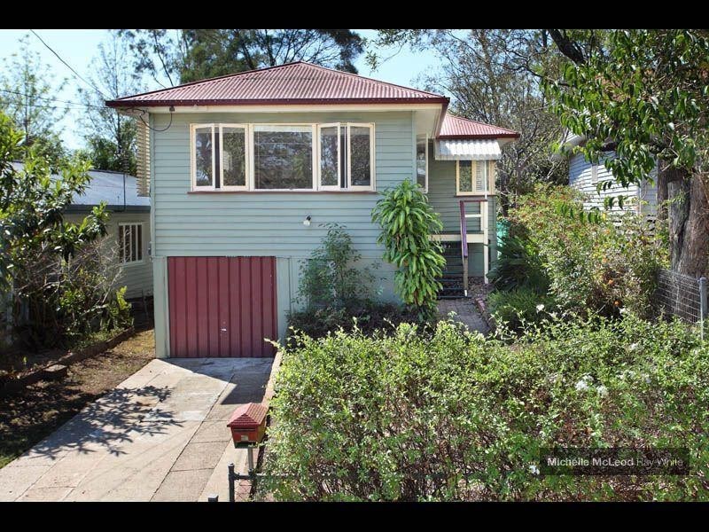 29 Henry Street, Chapel Hill QLD 4069