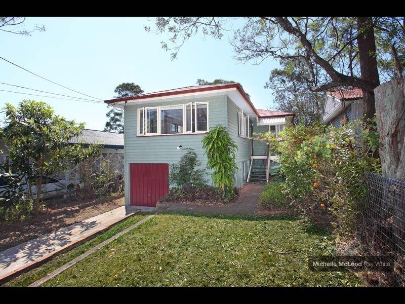 29 Henry Street, Chapel Hill QLD 4069