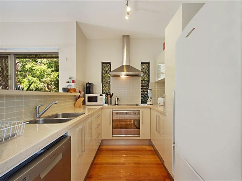 1/55 Armadale Street, St Lucia QLD 4067