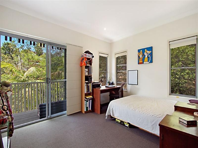 1/55 Armadale Street, St Lucia QLD 4067