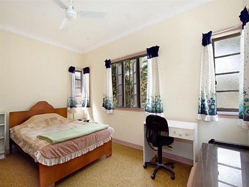 65 Hamilton Street, Sherwood QLD 4075