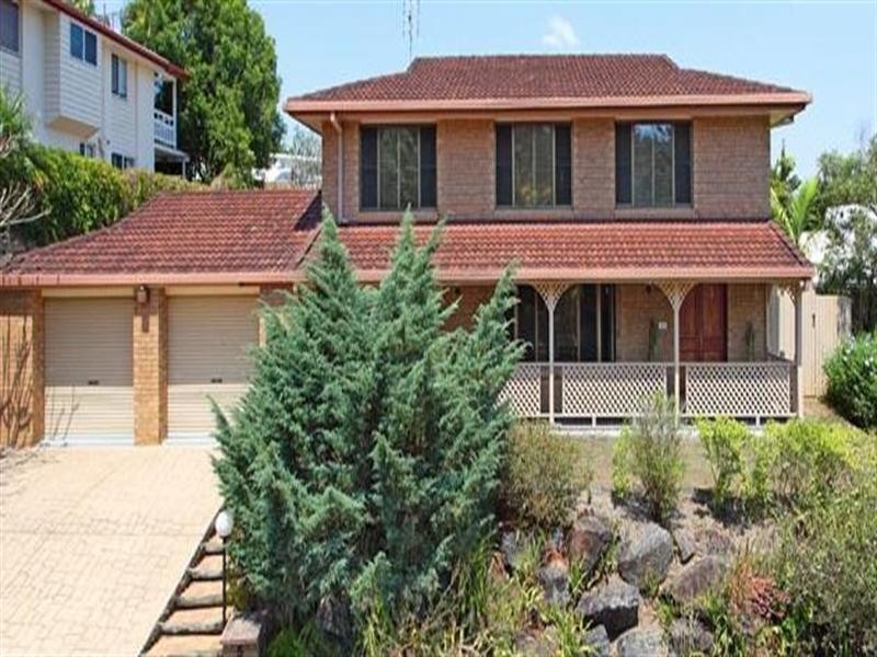 5 Peebles Place, Chapel Hill QLD 4069