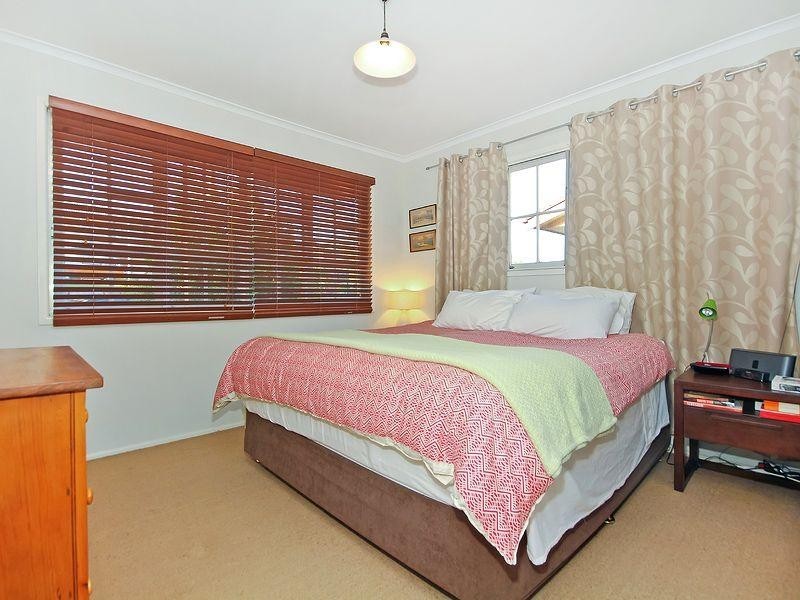 78 Dobell Street, Indooroopilly QLD 4068