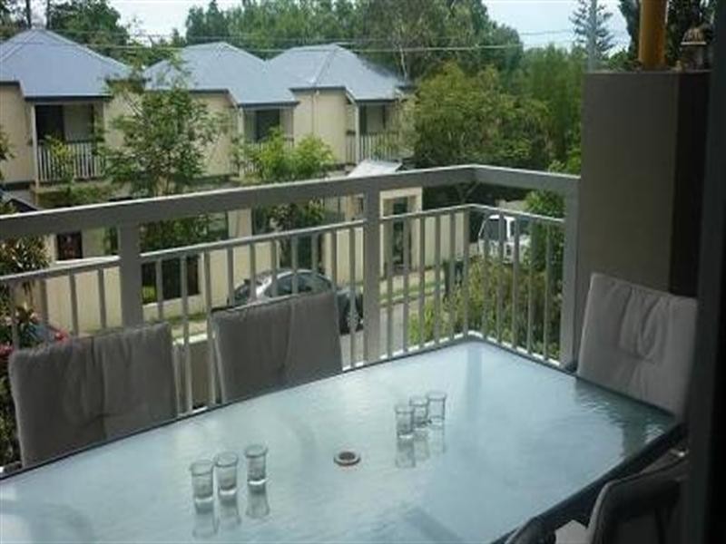 2/45 Cunningham Street, Taringa QLD 4068