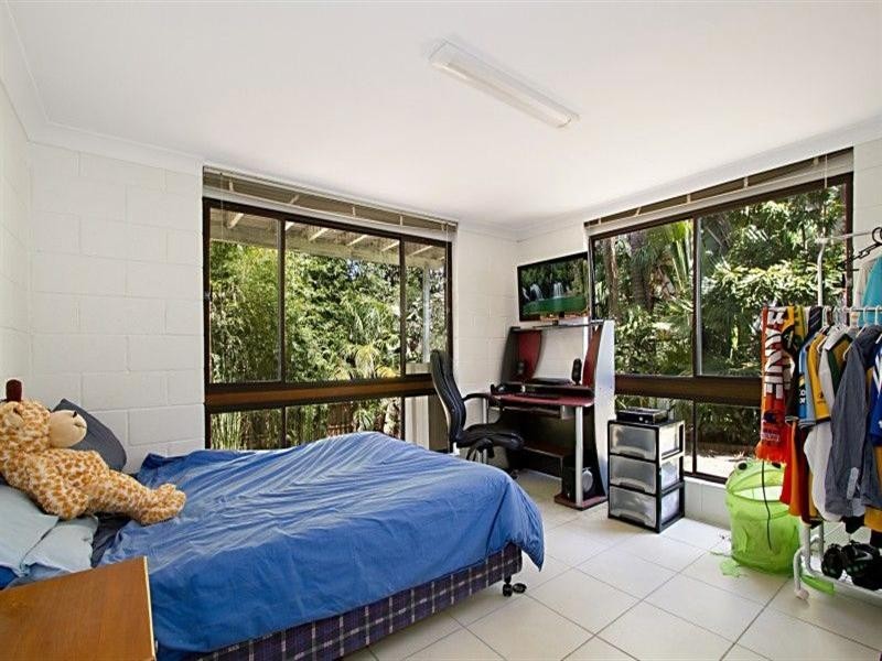 42 Boomerang Road, St Lucia QLD 4067