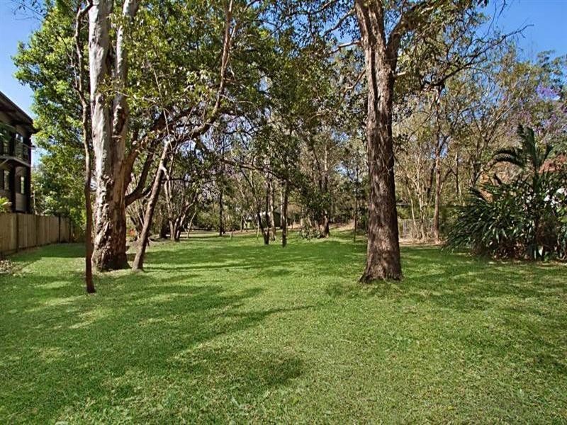 42 Boomerang Road, St Lucia QLD 4067