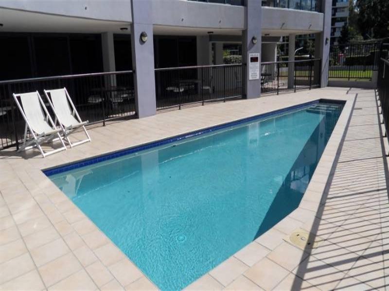 807/21 Patrick Lane, Toowong QLD 4066