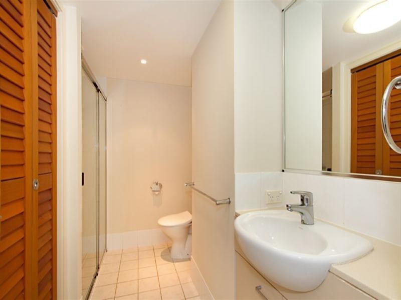 807/21 Patrick Lane, Toowong QLD 4066