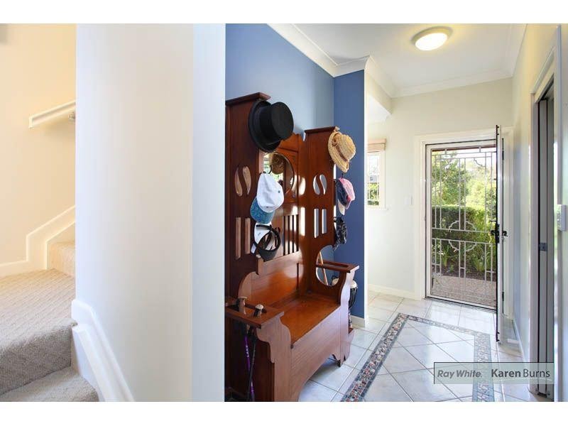 1A/157 Brookfield Road, Kenmore Hills QLD 4069