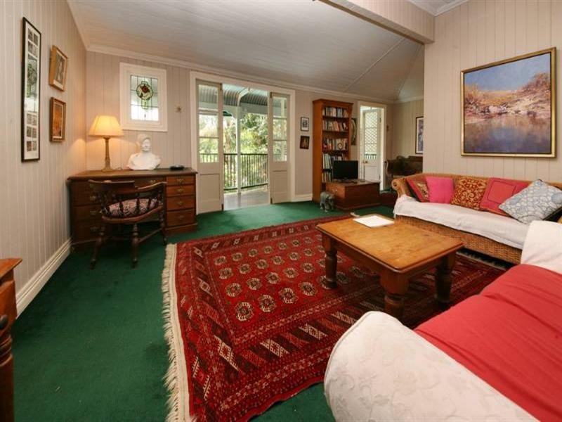 31 Fewings Street, Toowong QLD 4066