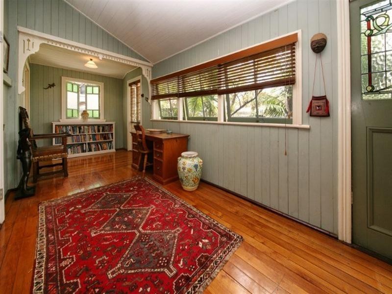 31 Fewings Street, Toowong QLD 4066