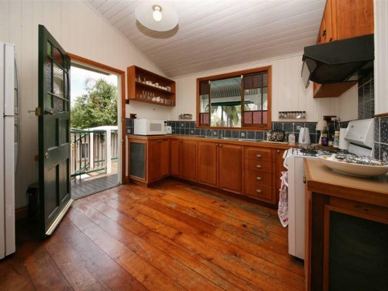 31 Fewings Street, Toowong QLD 4066