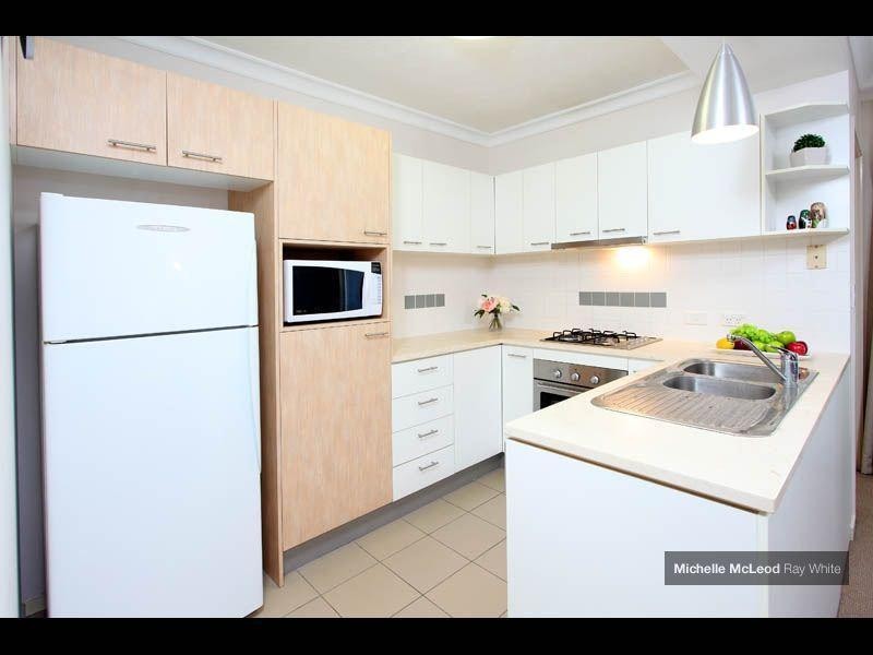 15/16 Grosvenor Road, Indooroopilly QLD 4068