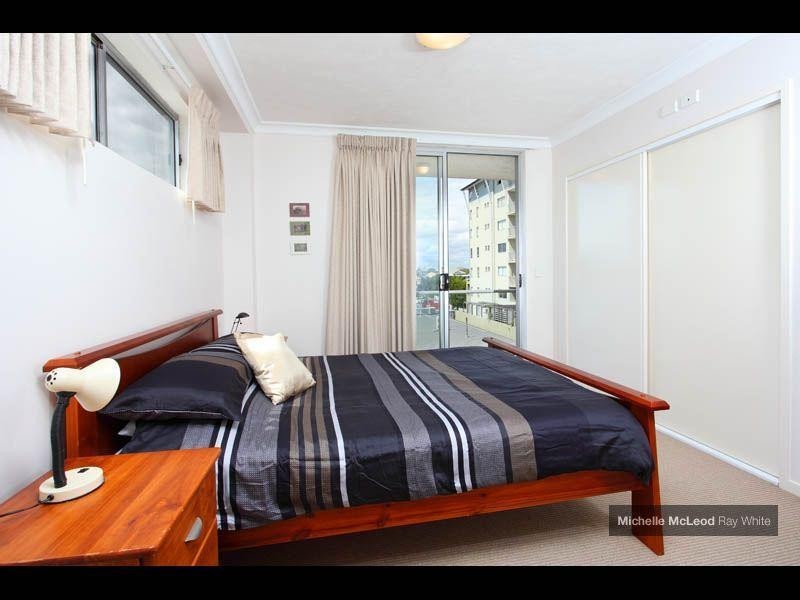 15/16 Grosvenor Road, Indooroopilly QLD 4068