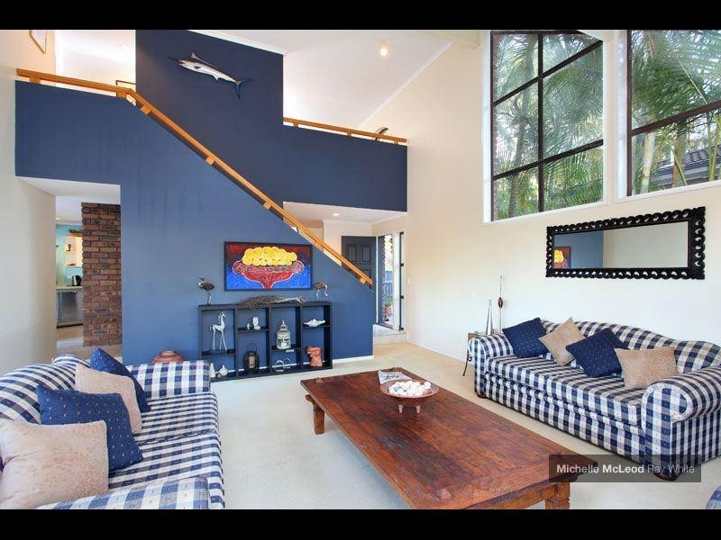 4 Greenhood Street, Indooroopilly QLD 4068