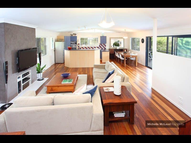 3 Sylvania Court, Kenmore QLD 4069