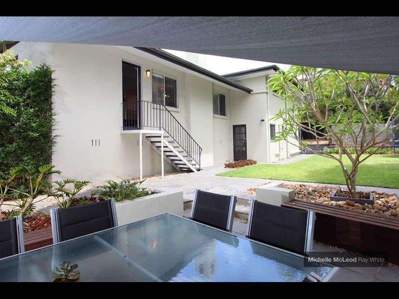 3 Sylvania Court, Kenmore QLD 4069