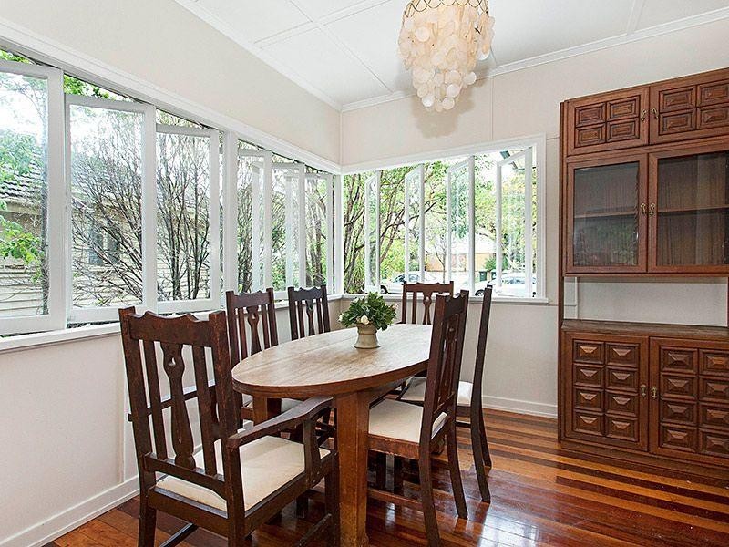 68 Depper Street, St Lucia QLD 4067