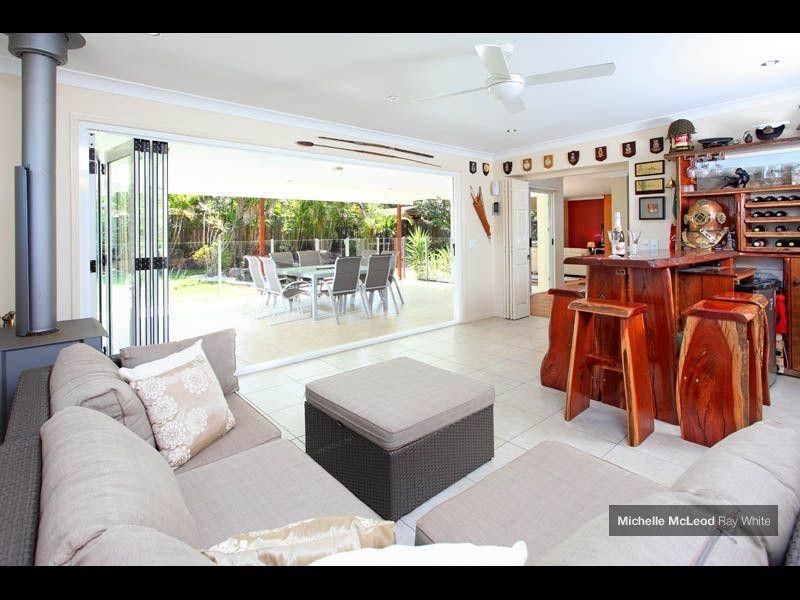 49 Kensington Circuit, Brookfield QLD 4069