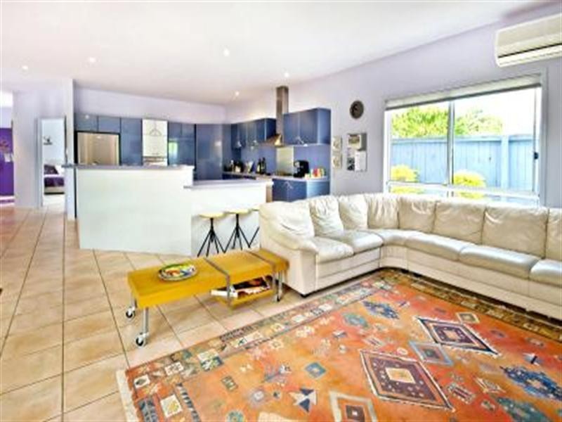 76 Kintyre Street, Brookfield QLD 4069