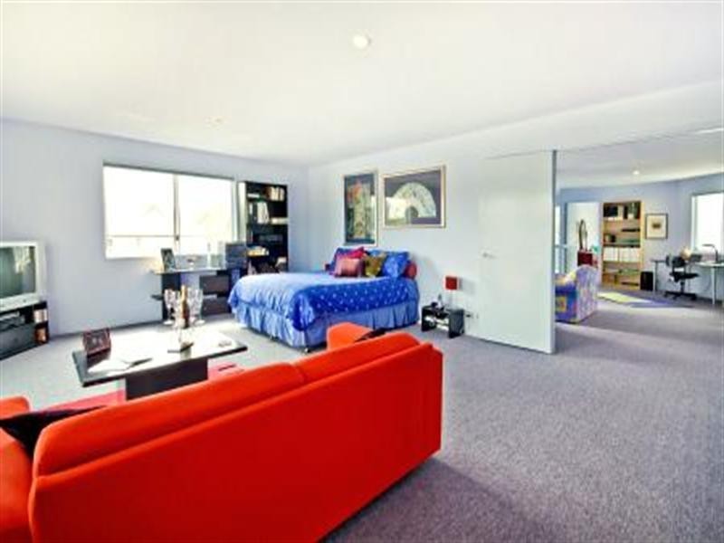 76 Kintyre Street, Brookfield QLD 4069