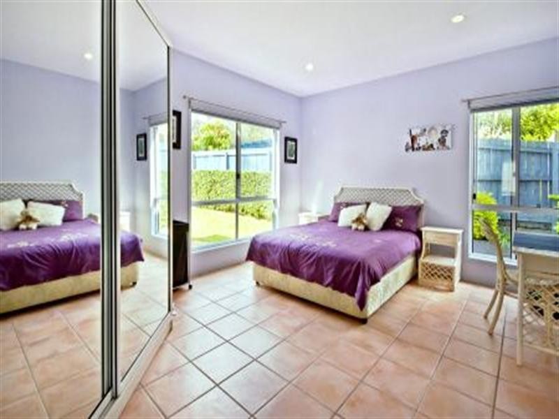 76 Kintyre Street, Brookfield QLD 4069